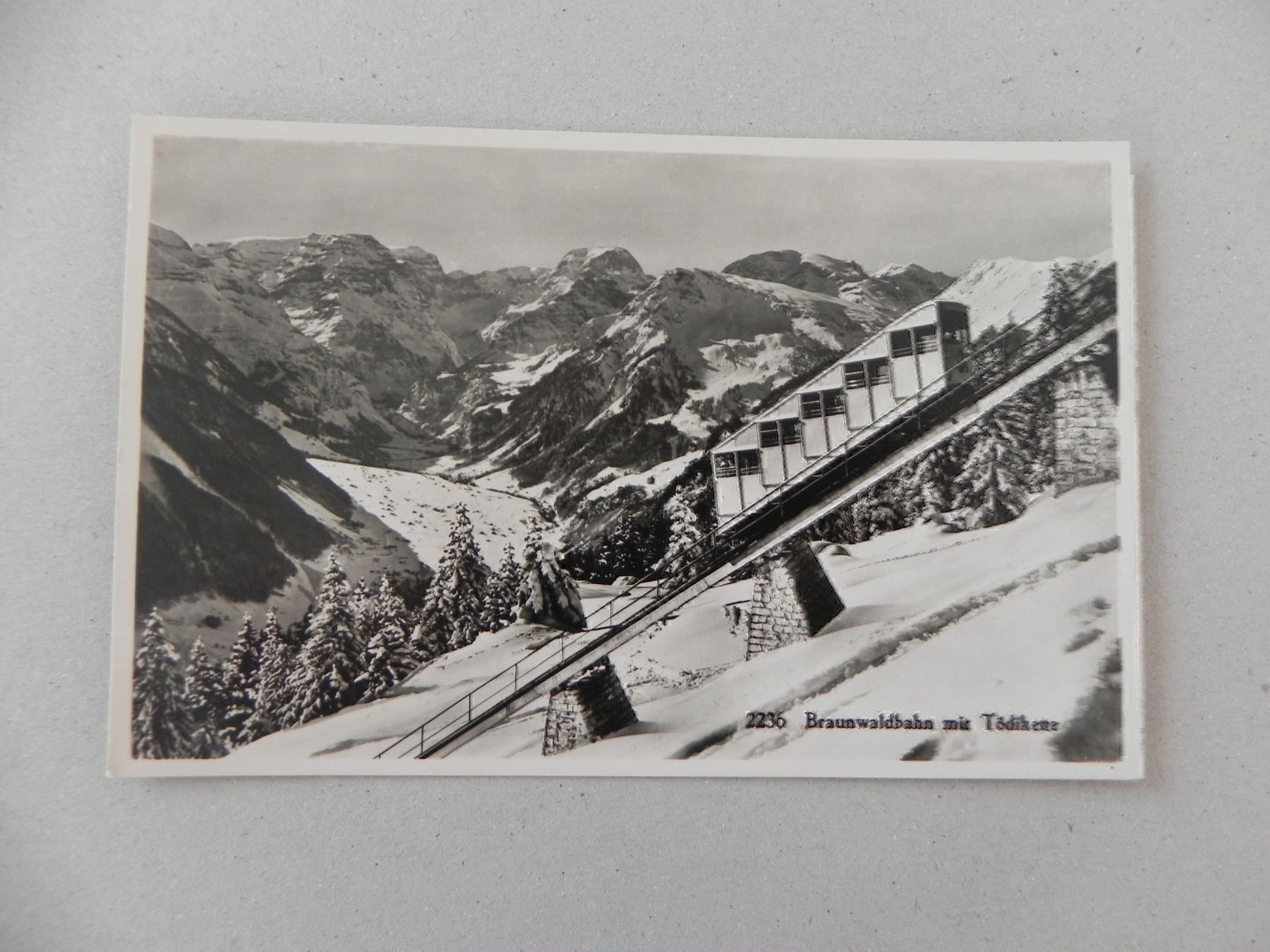 Cartes postales: Karte Braunwald Glarus Bahn Zug 1950 – D'occasion à Siebnen par krimsie