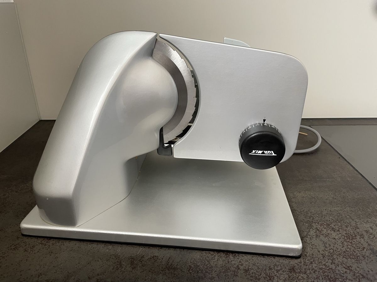 Turmix Elettrodomestici da cucina: Aufschnittmaschine Turmix Typ 170 BP – Usato da Emmenbrücke venduto da mei_r9m8 2
