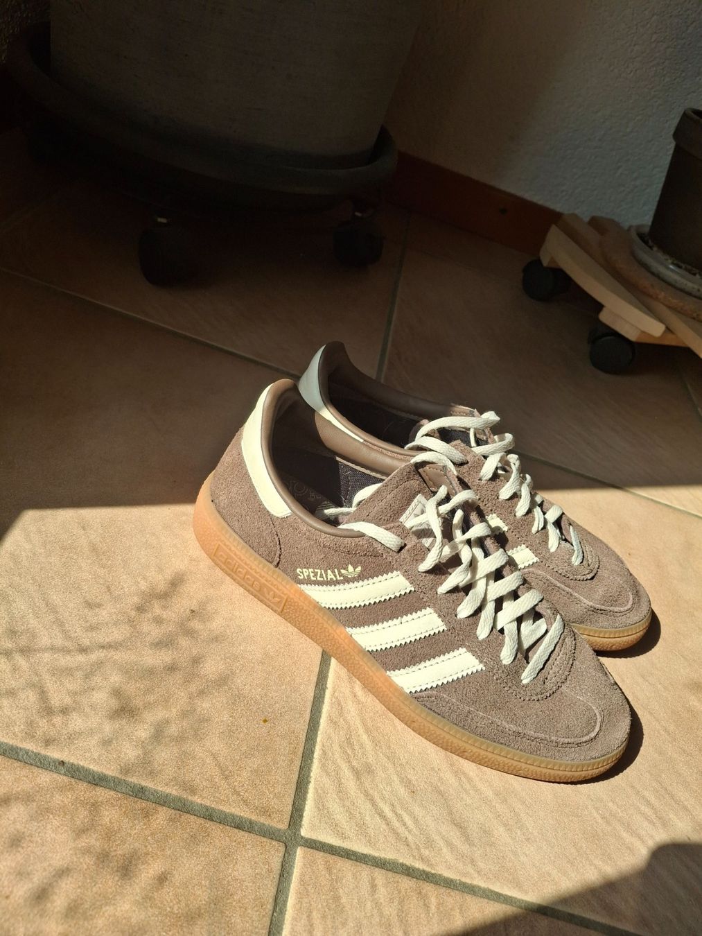 Adidas Chaussures hommes: Adidas spezial marron 37.5 – Neuf (Voir description) à Pailly par Pettomag 2