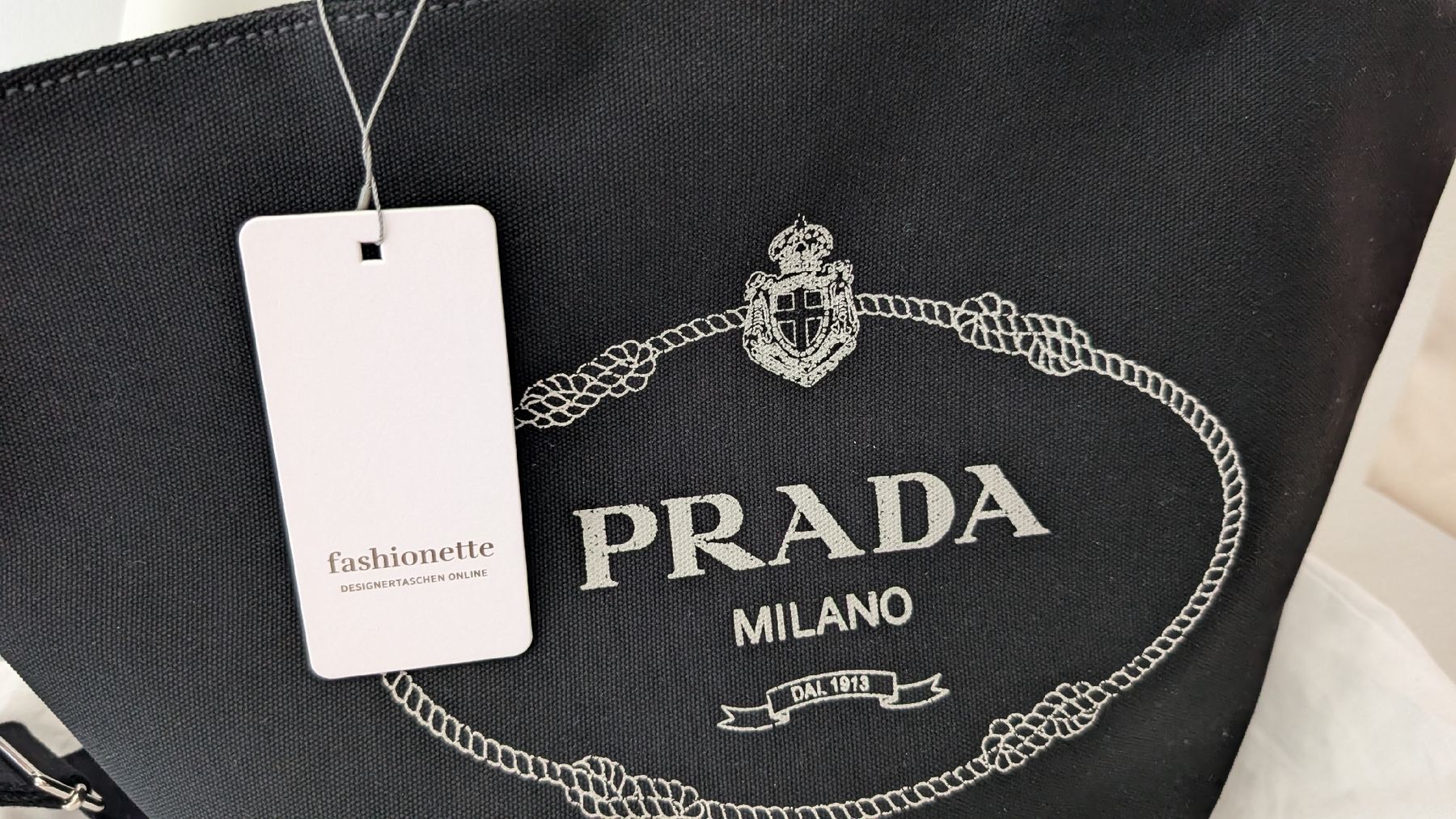 Prada Borse da donna: Prada Tasche neu – Nuovo e nell'imballaggio originale da Biberstein venduto da ameliecimador 6