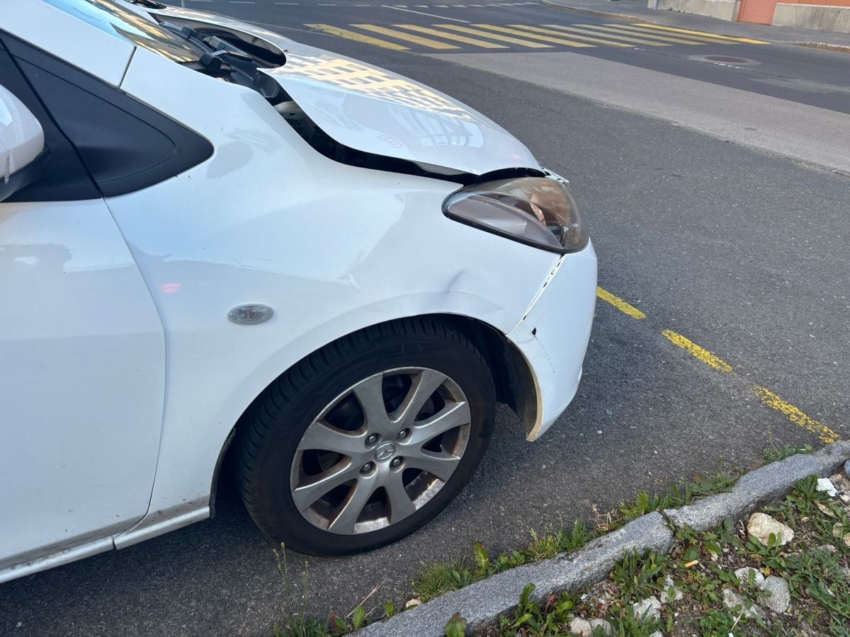 Mazda Autos: Mazda 2 – D'occasion à La Chaux-de-Fonds par Transportchezmax 5