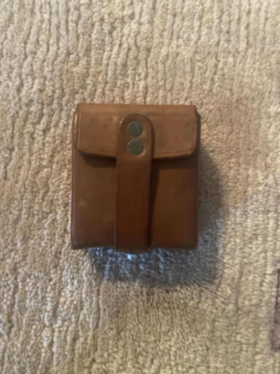 Uniformi: Original Ledertasche Chinesische Arme. Munitionstasche? – Usato da Berikon venduto da Samurai67ch 3