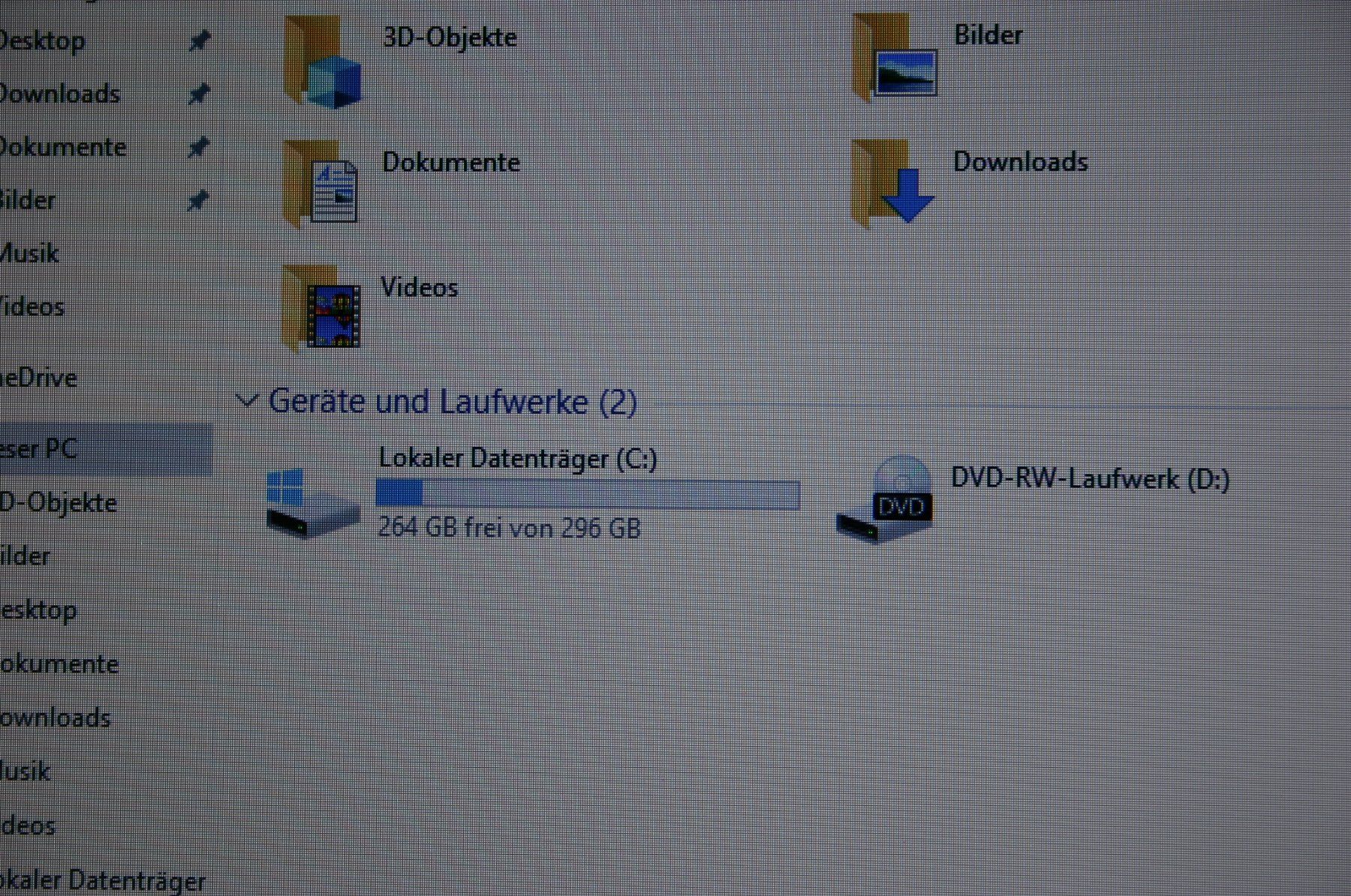 Compaq Notebooks: Schönes und gepflegtes Compaq CQ58 mit Win10 oder Win11 – Gebraucht aus Stettlen von Bigjm 6