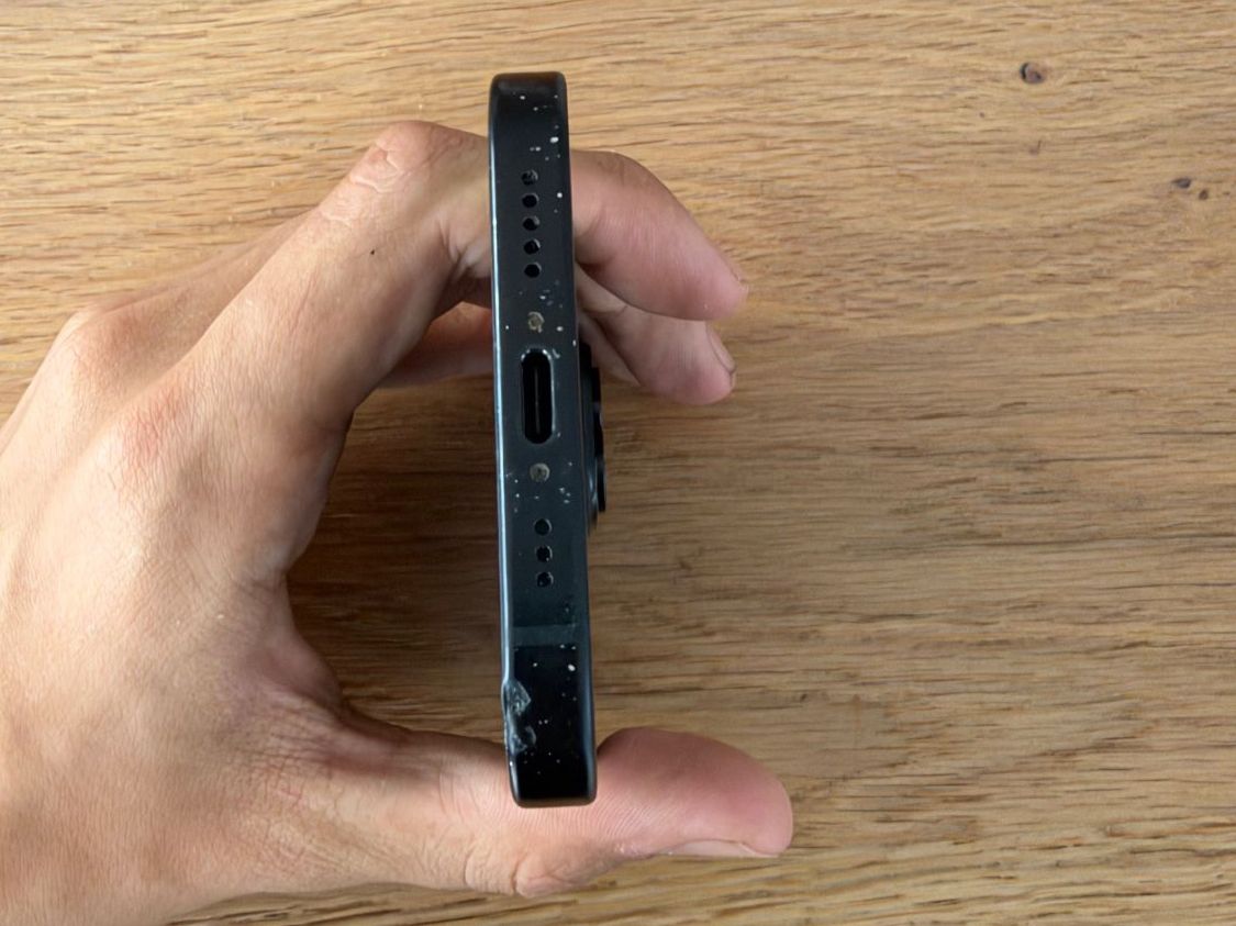 Apple Handys / Smartphones: Apple iPhone 15 Schwarz 128GB – Gebraucht aus Lostorf von Ha3 4