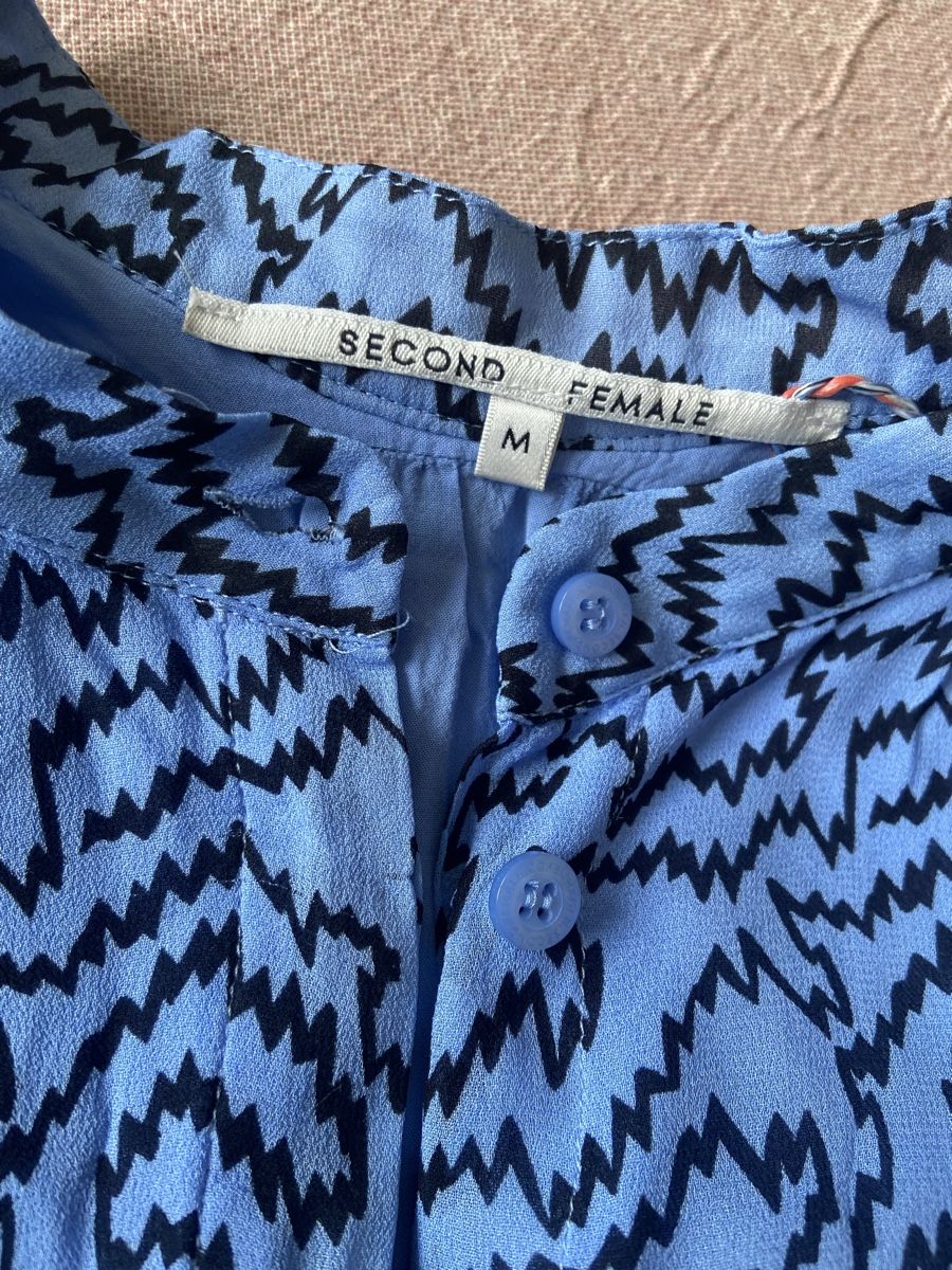 Robes: Blaues Kleid von SECOND FEMALE – D'occasion à Tumegl par Ina_d6I2 3