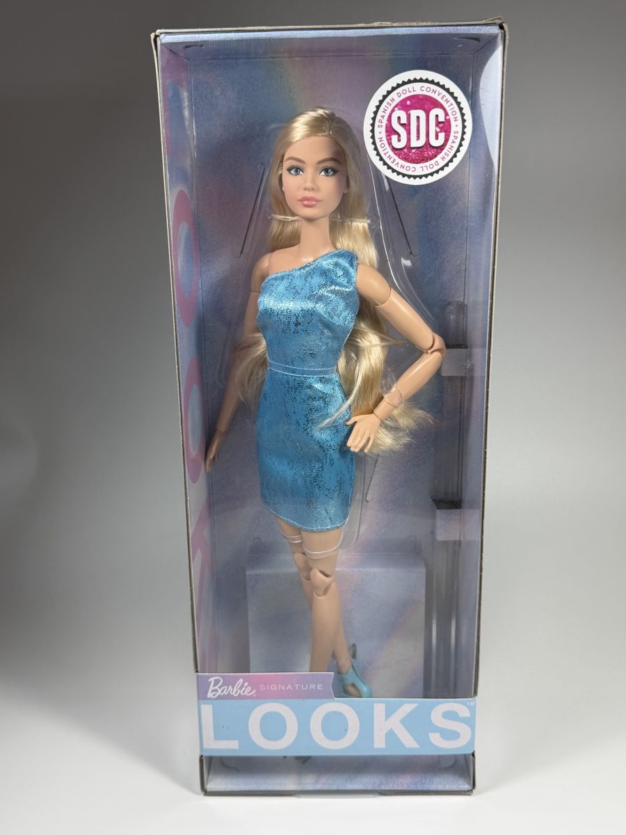 Bambole: BARBIE LOOKS #23 SDC – Nuovo e nell'imballaggio originale da Bedano venduto da VBimby