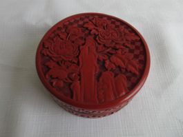 Chinesische Rotlack - Deckeldose