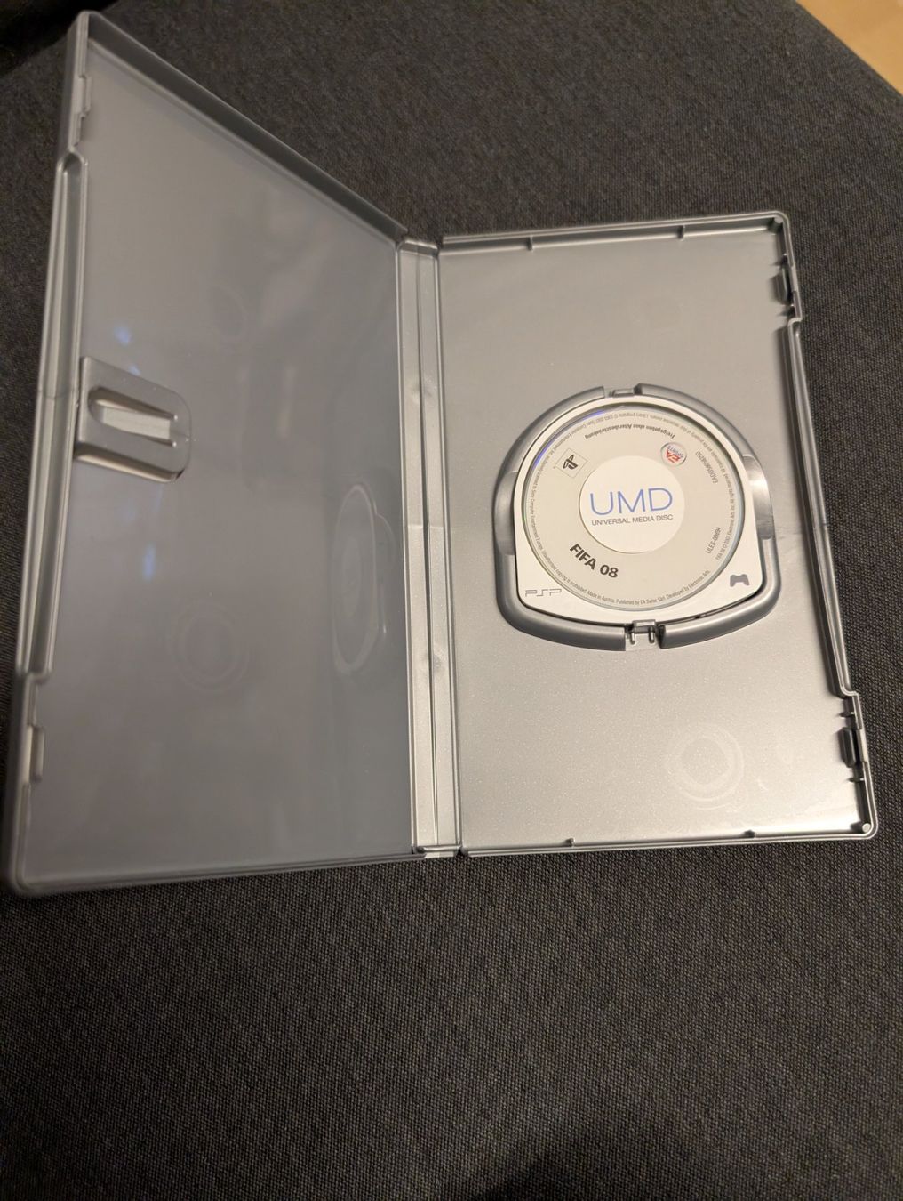 Giochi: FIFA 08 Sony psp – Usato da Giubiasco venduto da Tici__nerd_Giubiasco 2
