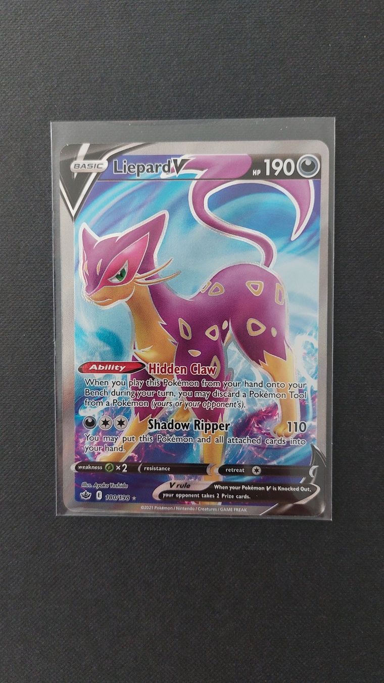Pokémon Carte collezionabili: Liepard V Fullart Chilling Reign – Nuovo (secondo la descrizione) da Bellinzona venduto da Pagur