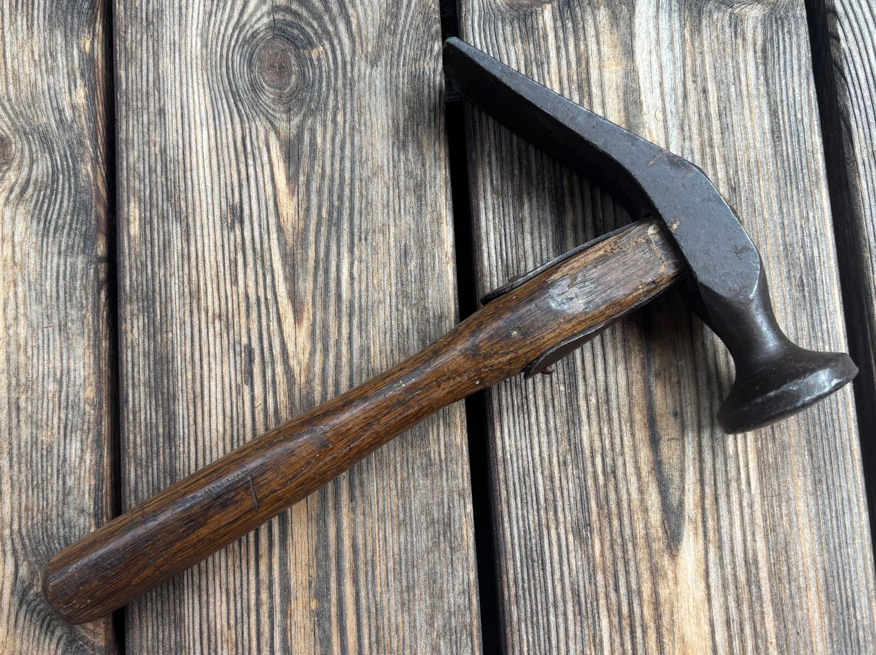 Tutti gli attrezzi: antiker Schuhmacherhammer, Schusterhammer – Usato da Lüchingen venduto da Eeizo 2