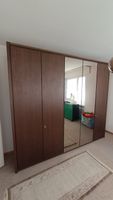 Großer 5-fach Kleiderschrank mit Spiegeltüren