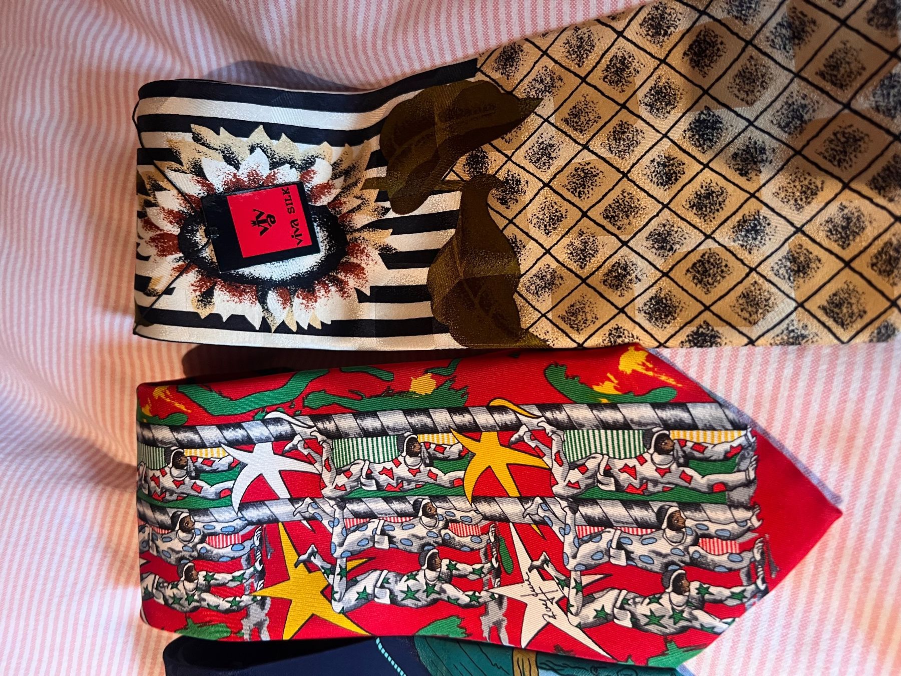 Cravatte: Vintage ties – Nuovo (secondo la descrizione) da Lausanne venduto da NYC67 7