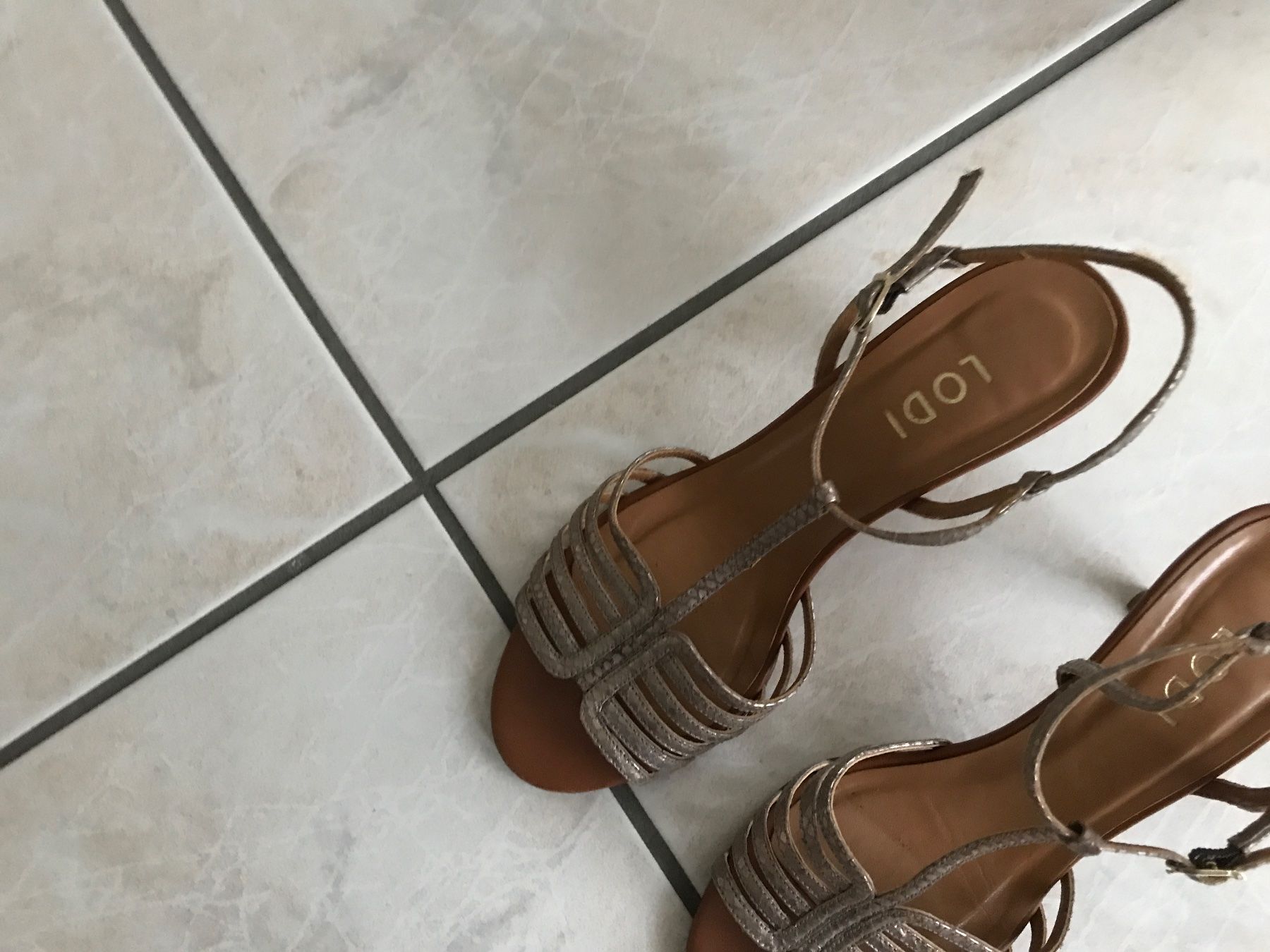 Scarpe da donna: Lodi Sandalen – Nuovo (secondo la descrizione) da Landschlacht venduto da girris100 1