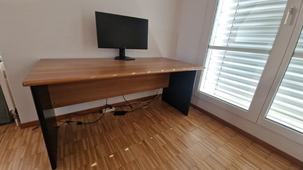 Scrivanie: Schreibtisch aus Holz – Usato da Glattbrugg venduto da cla_s9c5 4