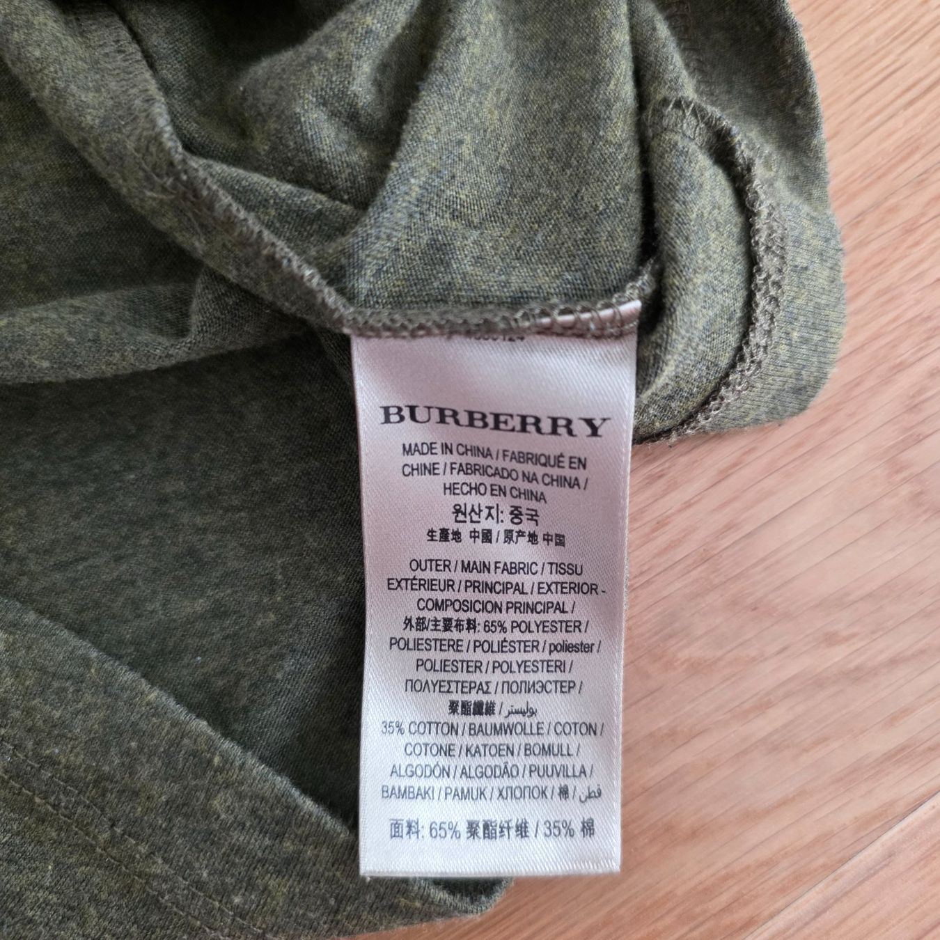 Burberry T-shirts: Burberry Gr.M – D'occasion à Zollikon par Galaxycana 6