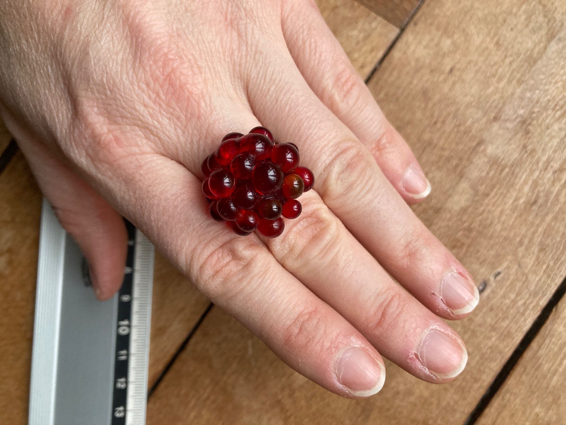 Anelli: Verstellbarer Ring mit Glasblume rot – Usato da Luzern venduto da nisssa 1