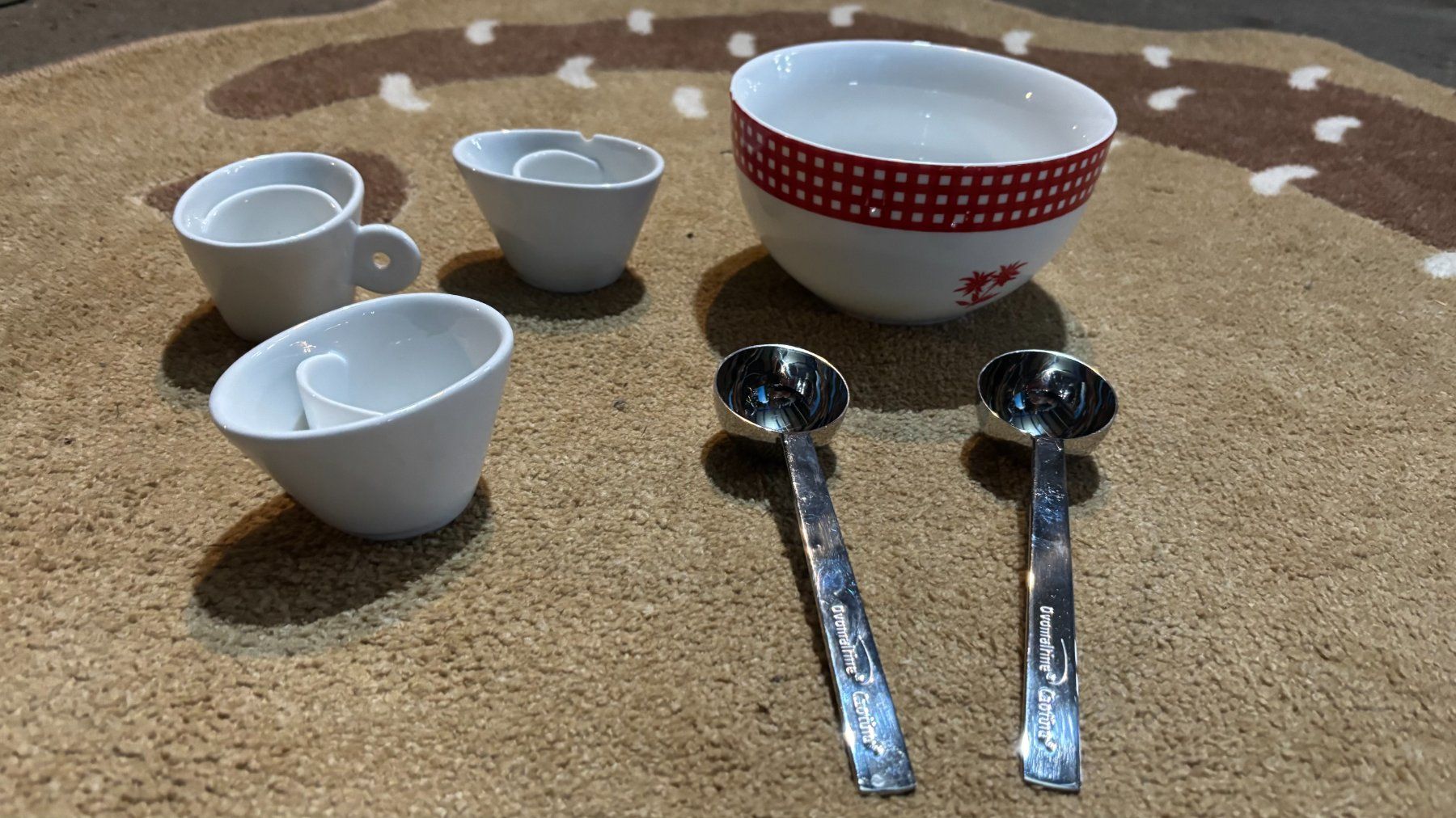 Set di piatti: Rustikale Müslischale, Messlöffel und Tassen – Usato da Grüsch venduto da DanusaFuchs_7214