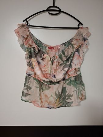 Guess Top 