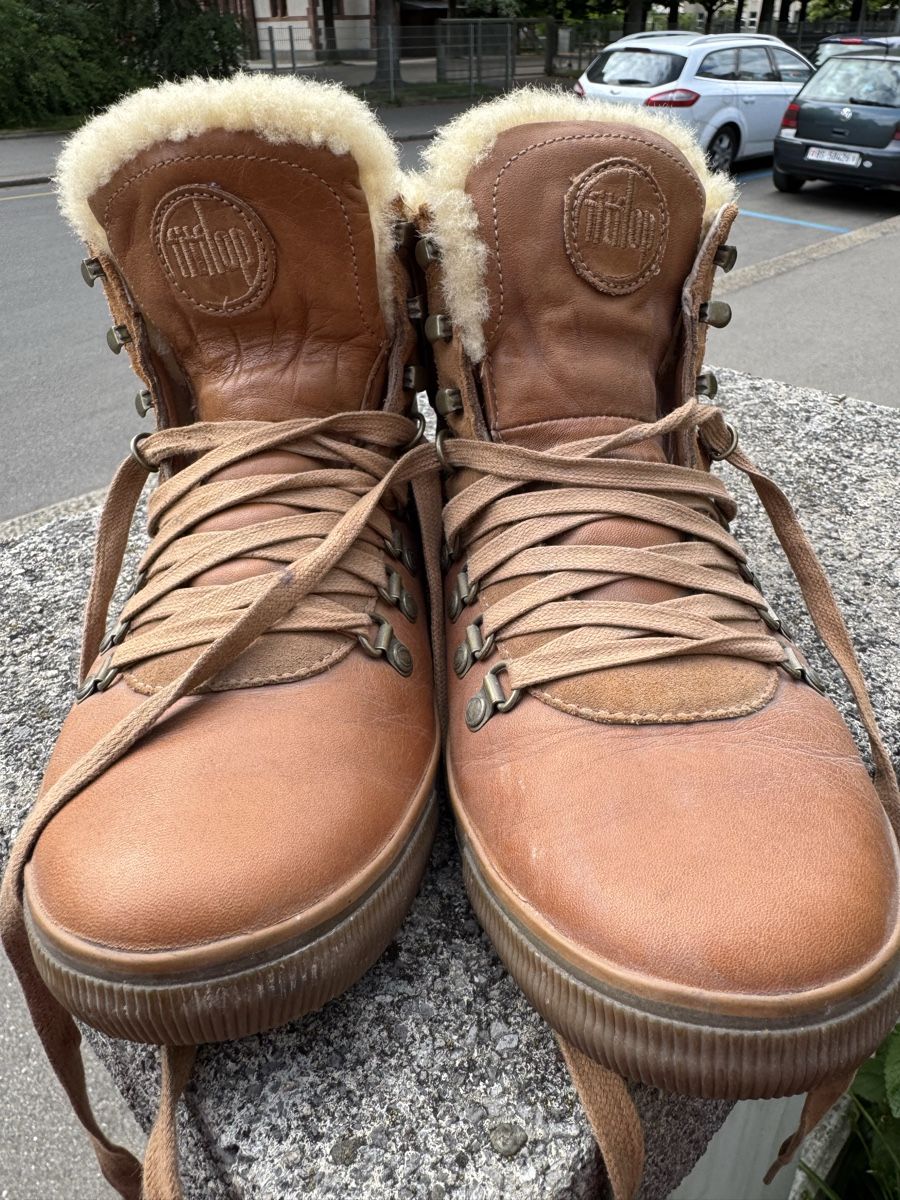 Fitflop Scarpe da donna: Winterschuh Fitflop – Usato da Basel venduto da Ursulabhardt