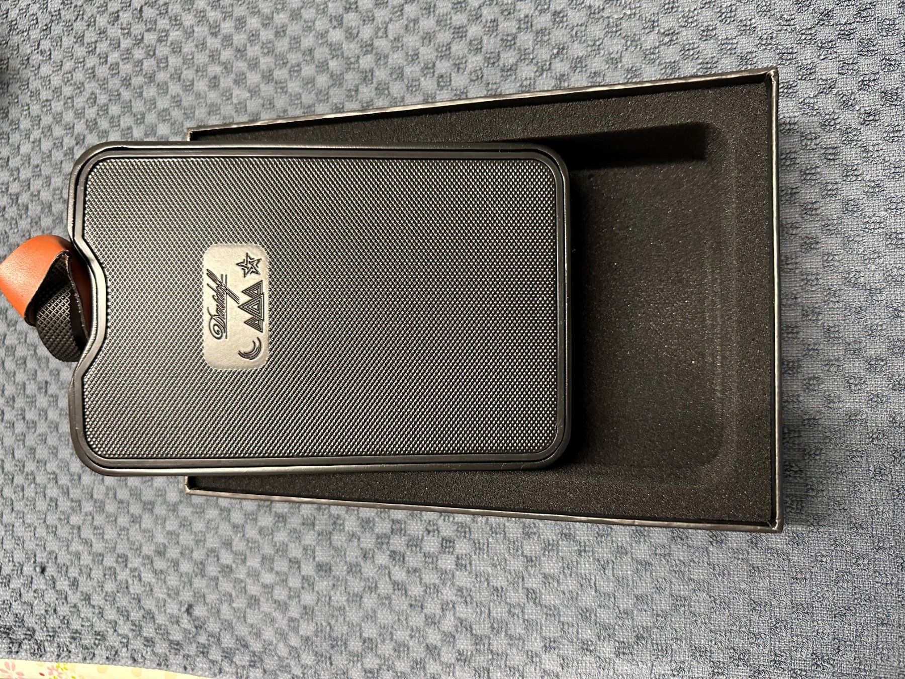 Davidoff Flacons: Davidoff Discovery Cigar Flask – Neuf avec emballage d'origine à Oberwil BL par morris1932