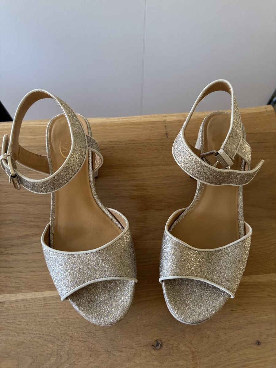 Chaussures femmes: Sandalen von ASH – D'occasion à Zürich par tsc_z7fy 1