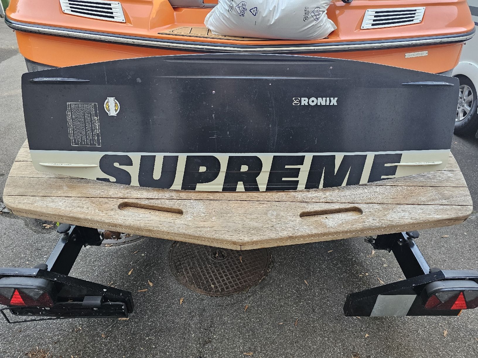 Ronix Tavole da surf e di nuoto: Neuwertiges Ronix Supreme Air Core 3 Wakeboard mit Bindung – Nuovo (secondo la descrizione) da Zug venduto da Wrangler2 1