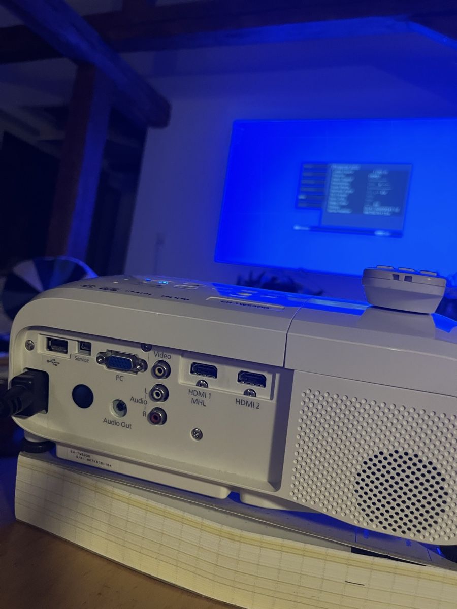 Epson Videoprojektoren: Epson Beamer EH-TW5300 – Gebraucht aus Zürich von cla_8km7 5