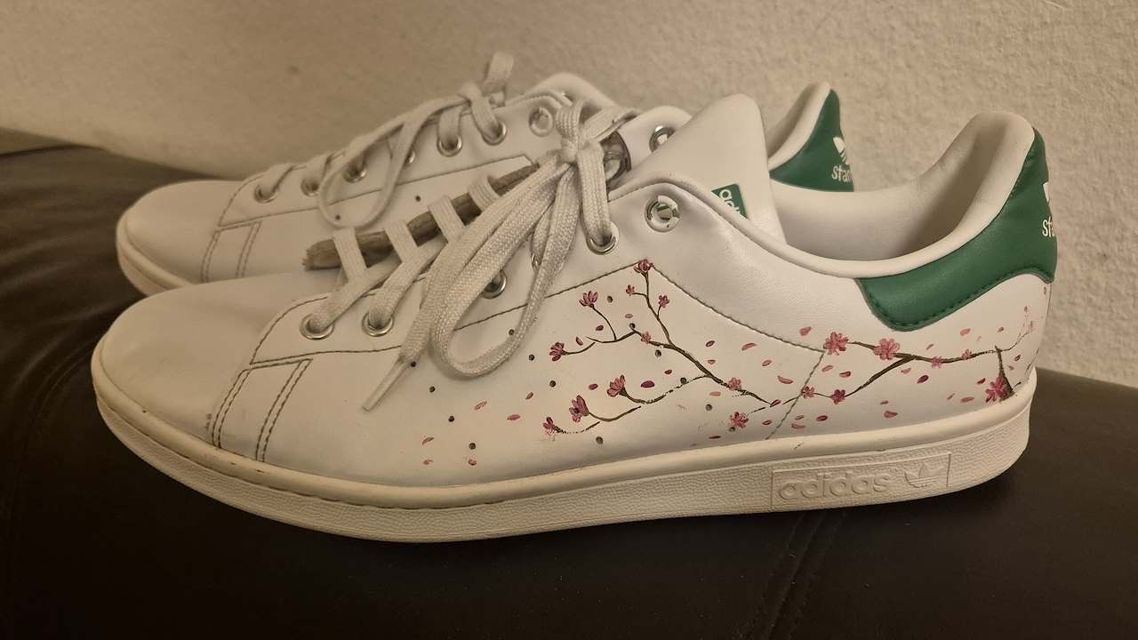 Adidas Scarpe da uomo: Adidas Stan Smith Sakura - 46 2/3 – Usato da Genève venduto da daudin