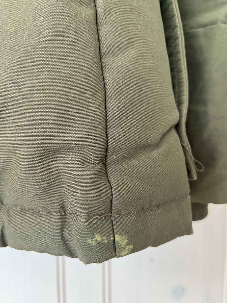 Woolrich Jacken: Woolrich Daunenjacke in Grösse M. – Gebraucht aus Uetikon am See von erz13 5