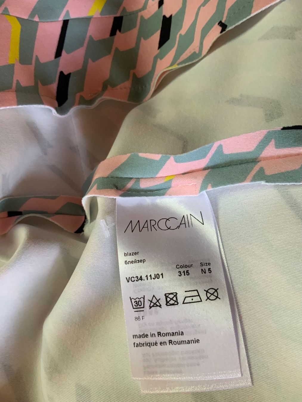 Marc Cain Vestes: Wunderschöner  Marccain Blazer , soft weich gr 42 - 400 chf – Neuf (Voir description) à Cham par Mira10 4