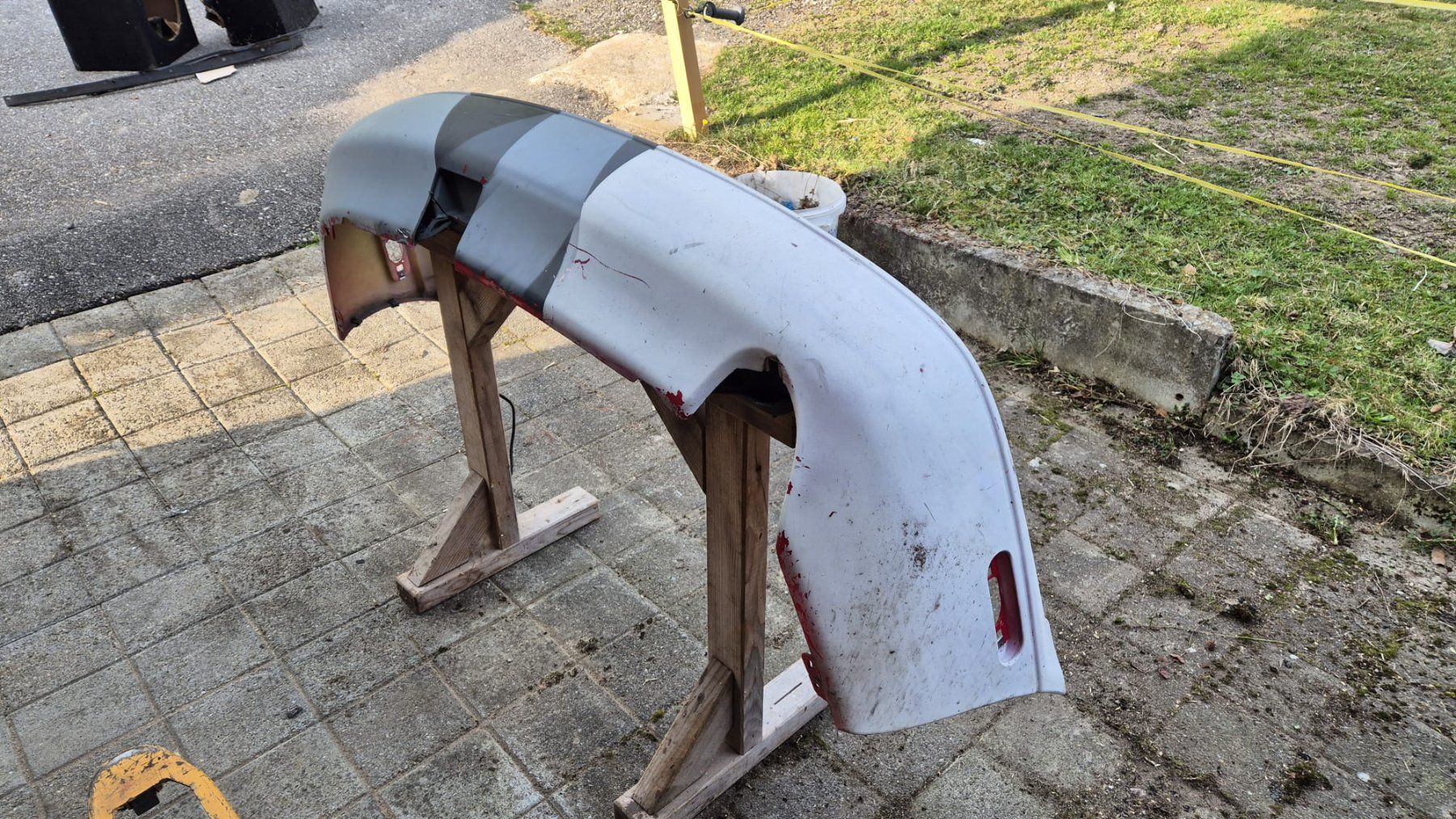 Mazda Tutti pezzi di ricambio auto: Mazda MX-5 NA Heckstossstange – Usato da Oberthal venduto da Opelbliz795 2