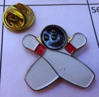 Pin Kegeln Kugel und Kegel