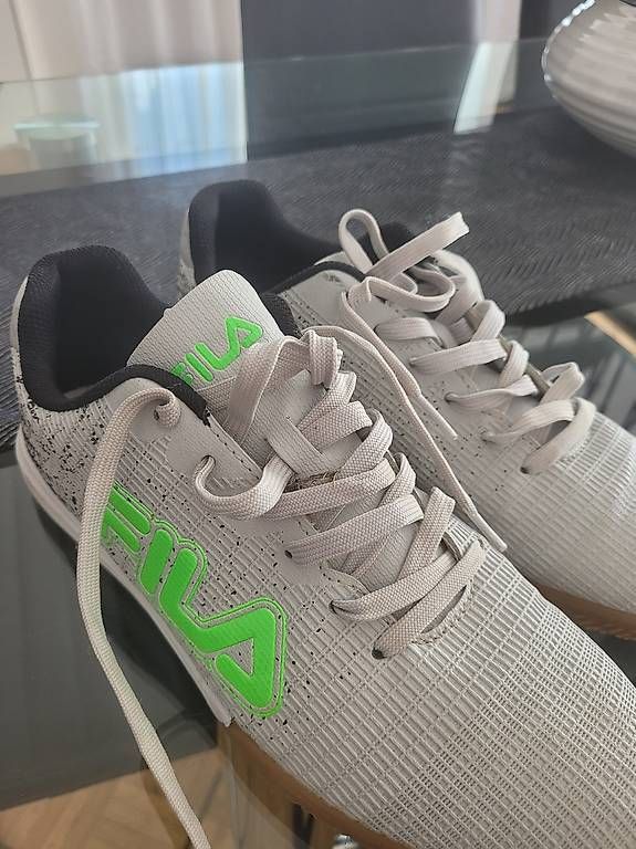 Chaussures femmes: Scarpe ginnastica  numero 41 – D'occasion à Castione par son_67bl 1