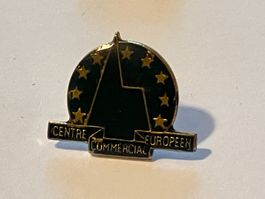 1 Pin Centre Commercial Europeen