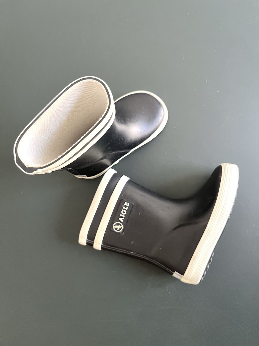 Schuhe für Jungen: Bottes de pluie Aigle noires taille 20 – Gebraucht aus Carouge GE von Evadavion 1