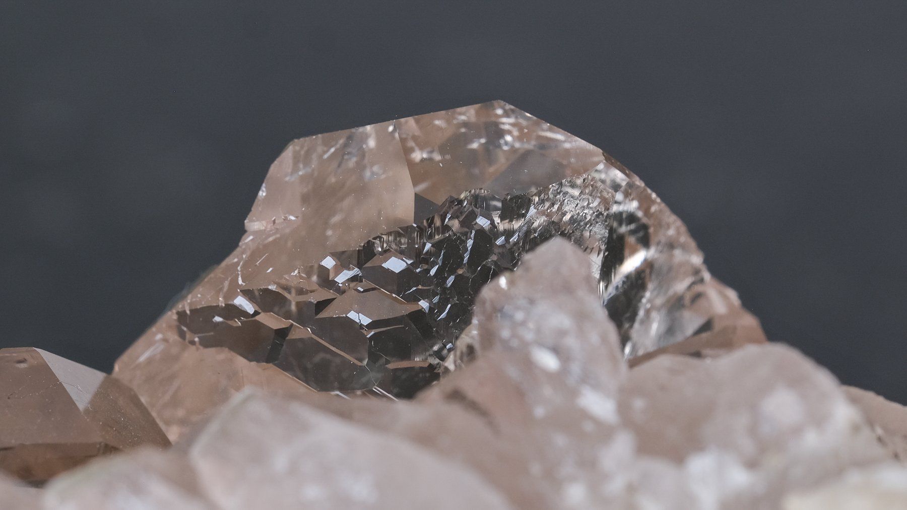 Minerali & Pietre curative: Rauchquarz - Gwindel - Val Cavardiras - Graubünden – Usato da Heiden venduto da mats10 4