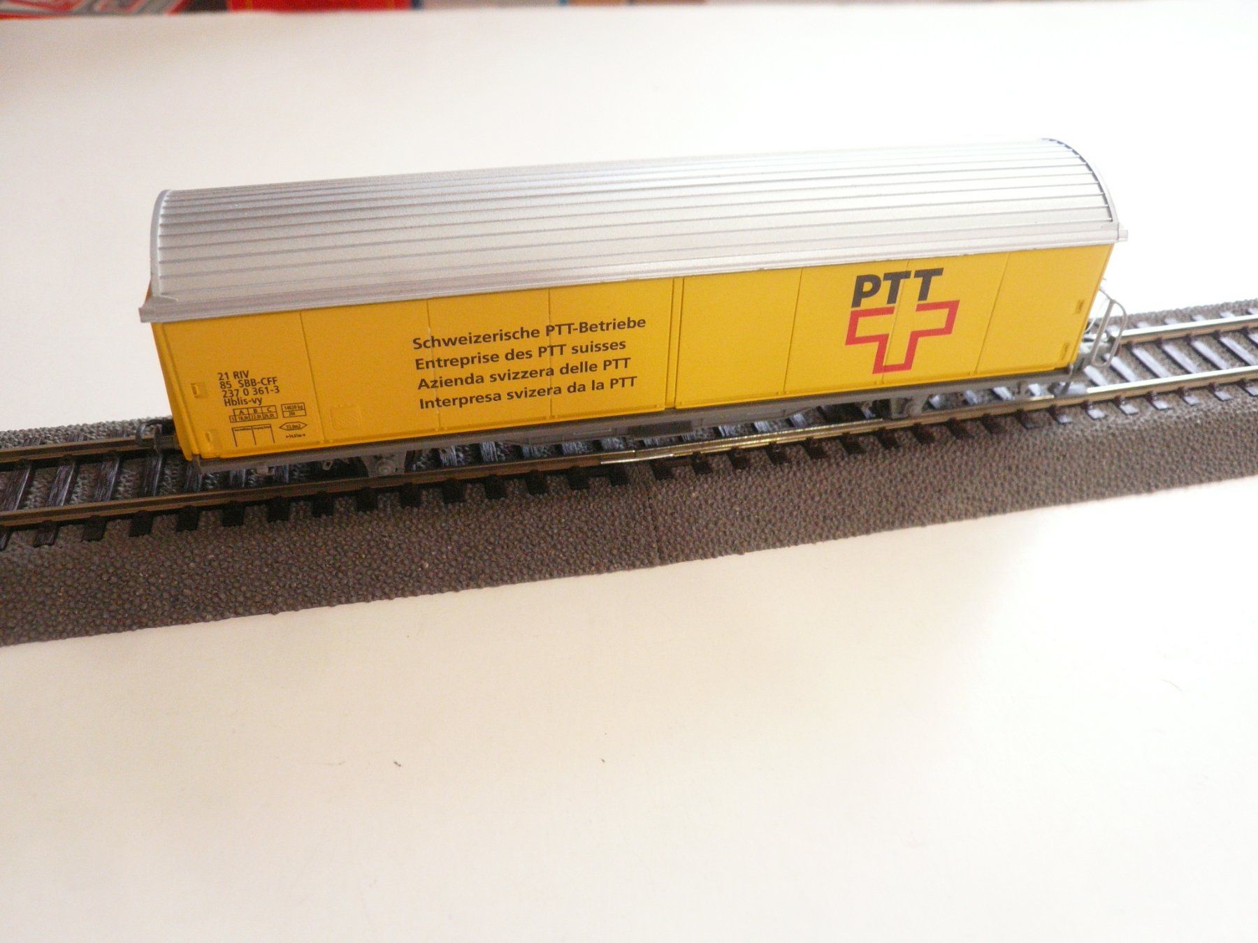 Roco Modellini di ferrovie: ROCO HBIS H0 DC SCHWEIZERISCHE PTT BETRIEBE IN EINER OVP – Nuovo (secondo la descrizione) da Pfaffnau venduto da nolff