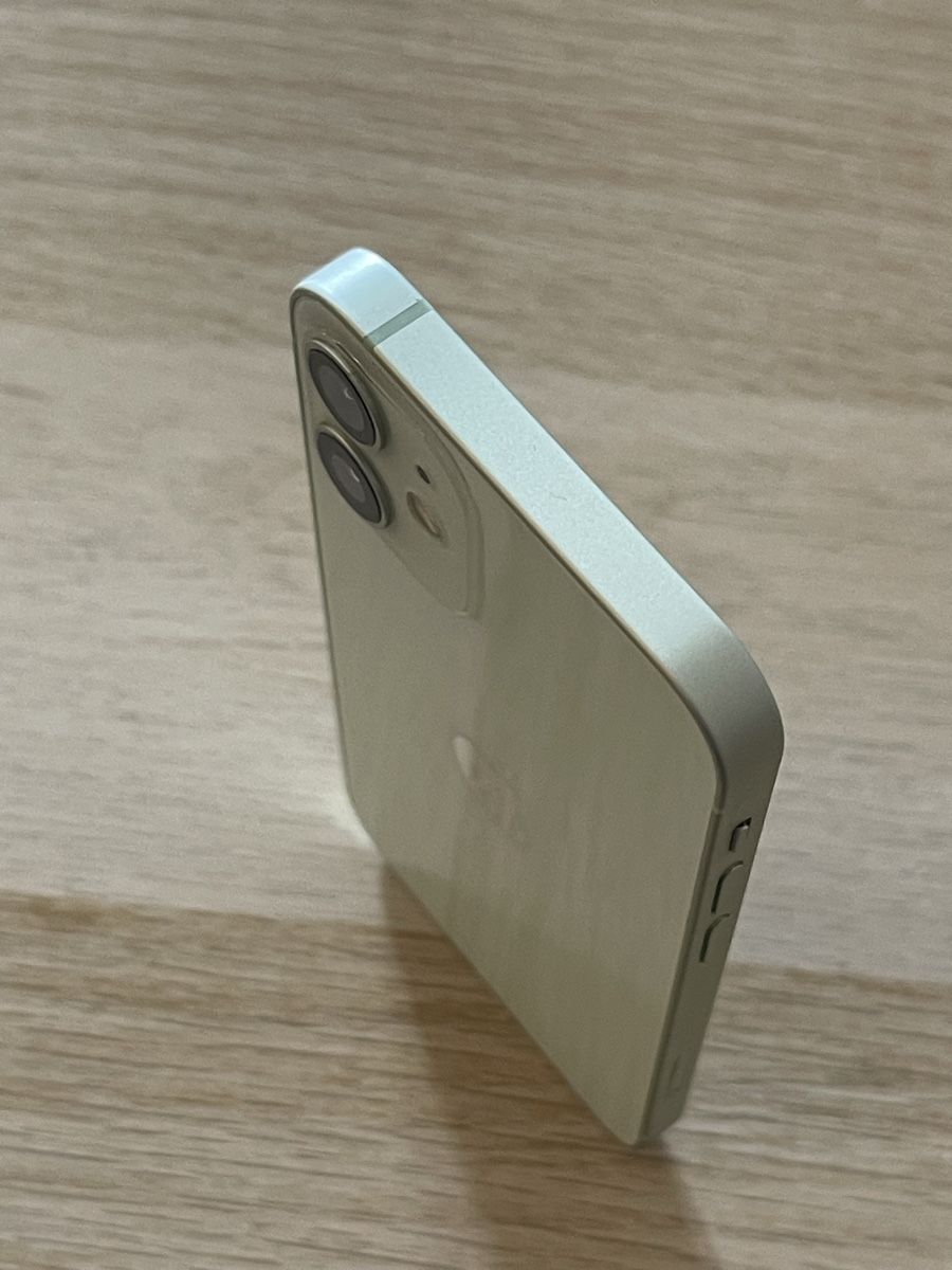 Apple Telefoni cellulari / Smartphones: IPhone 12 mini 64gb – Usato da Biel/Bienne venduto da ham_wf9n 2