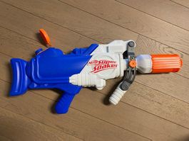 Nerf Super Soaker