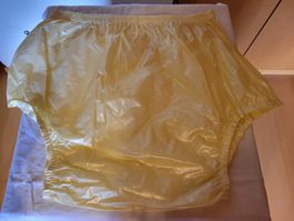 2Gelbe Windelhosen  PVC Grösse L