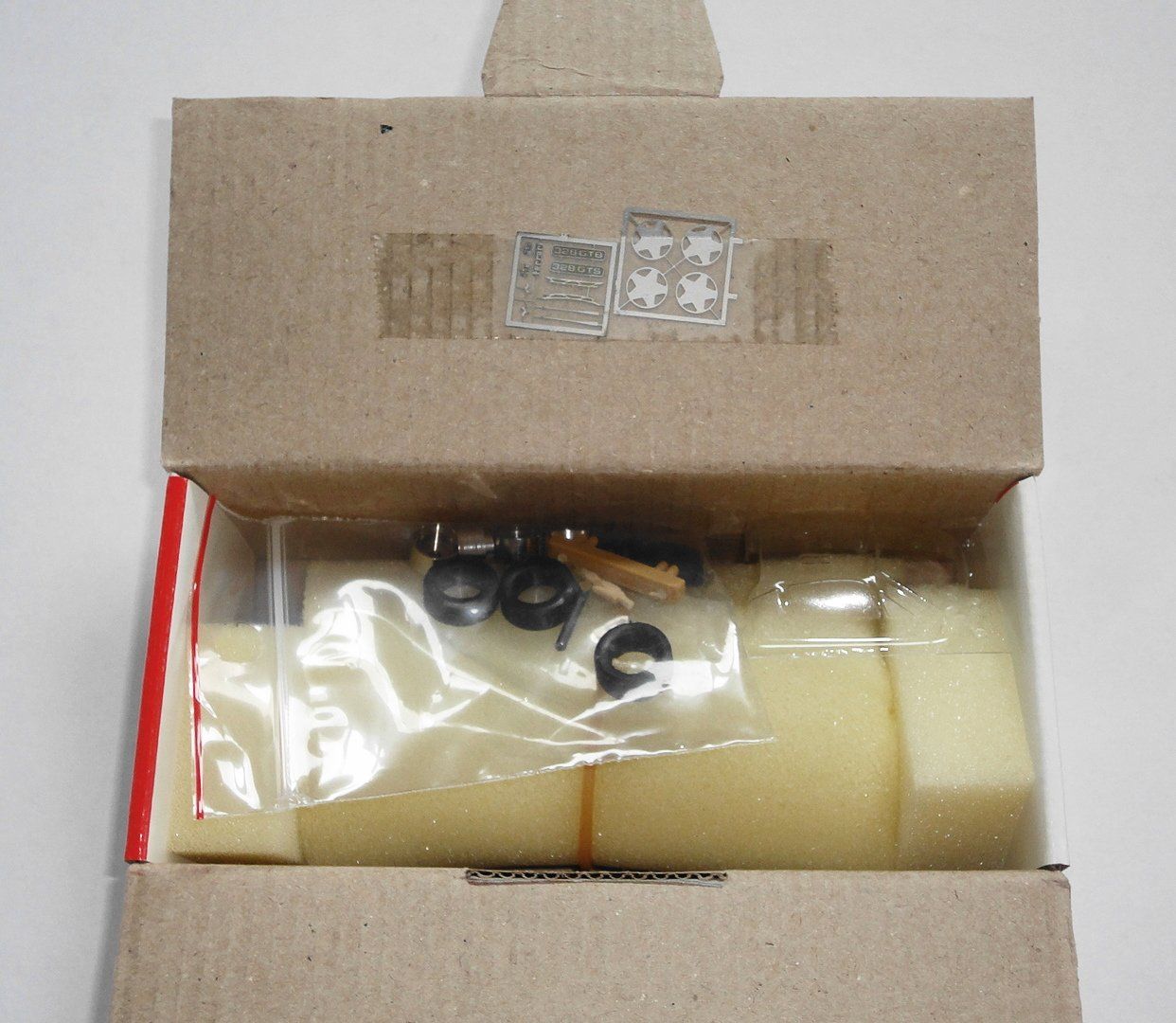 Modellbausätze & Standmodelle: Starter Ferrari 328 GTS 1:43 Resin Kit – Neu (gemäss Beschreibung) aus Frümsen von Malibu69 8