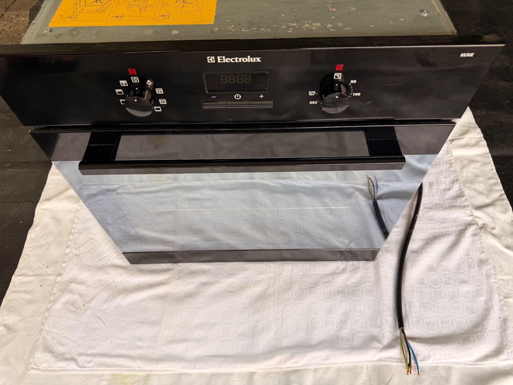 Electrolux Backöfen: Einbaubackofen Electrolux EBL40SW gebraucht – Gebraucht aus Mörschwil von eihposnna 1