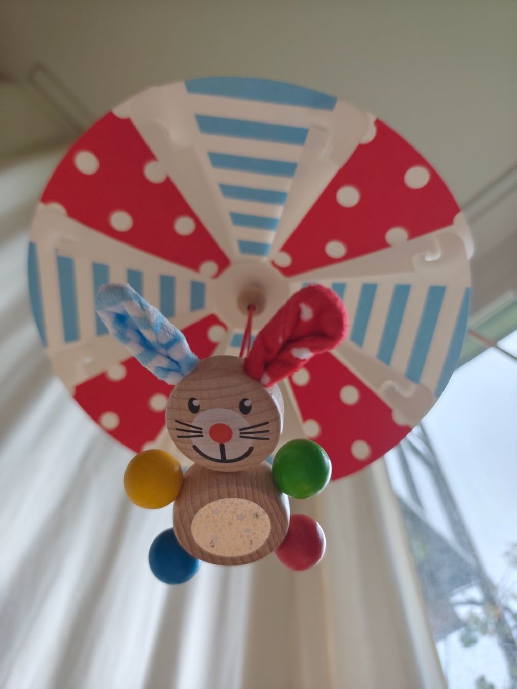 Eichhorn Spielzeuge: Babymobile Hase an Fallschirm – Gebraucht aus Urdorf von core8 3