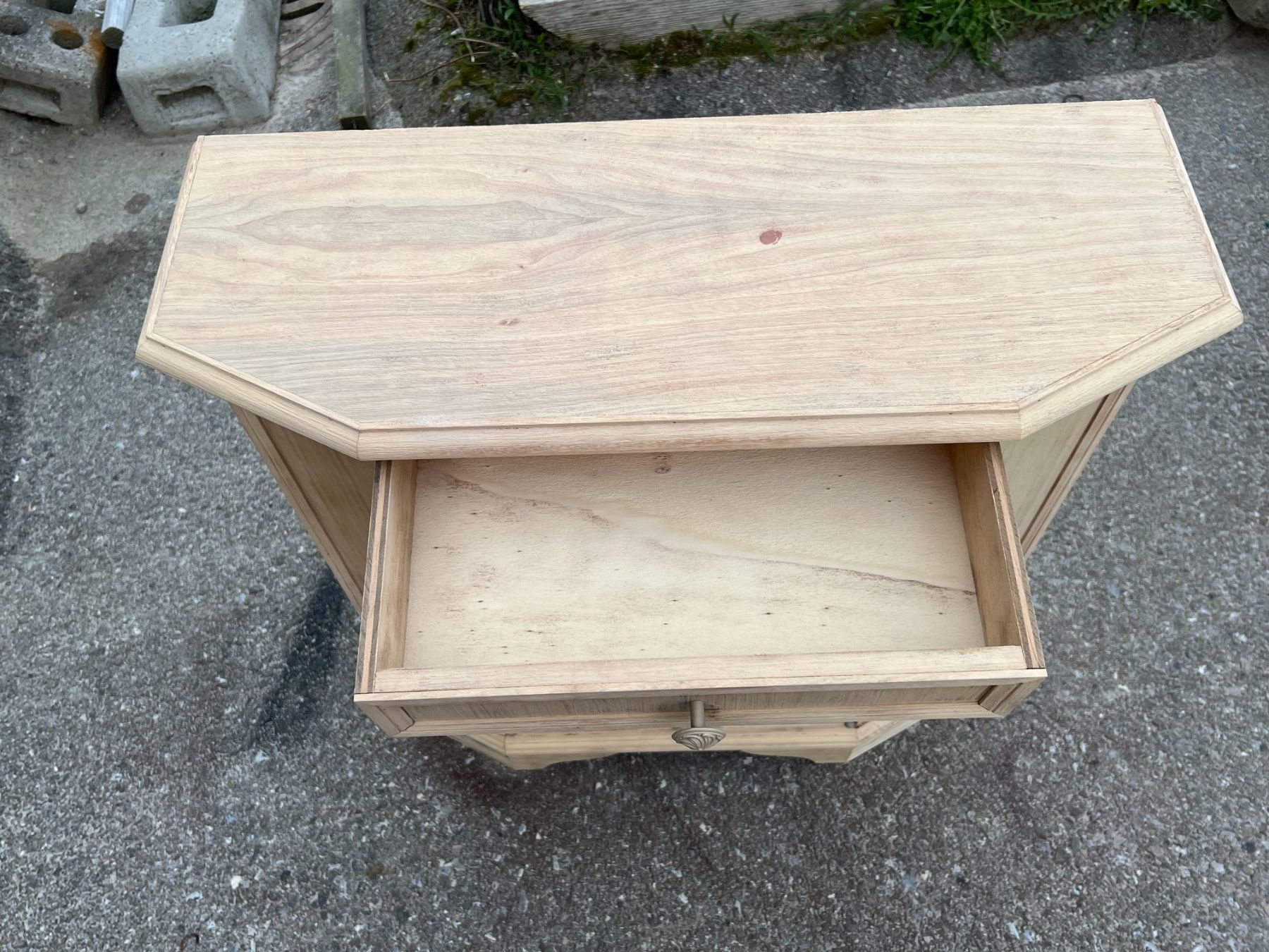 Cassettiere: ART 1056-H Petit meuble sablé – Usato da Pont-La-Ville venduto da BCMGLEAL 4