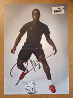 Johan Djourou A4 Poster signiert, original Autogramm