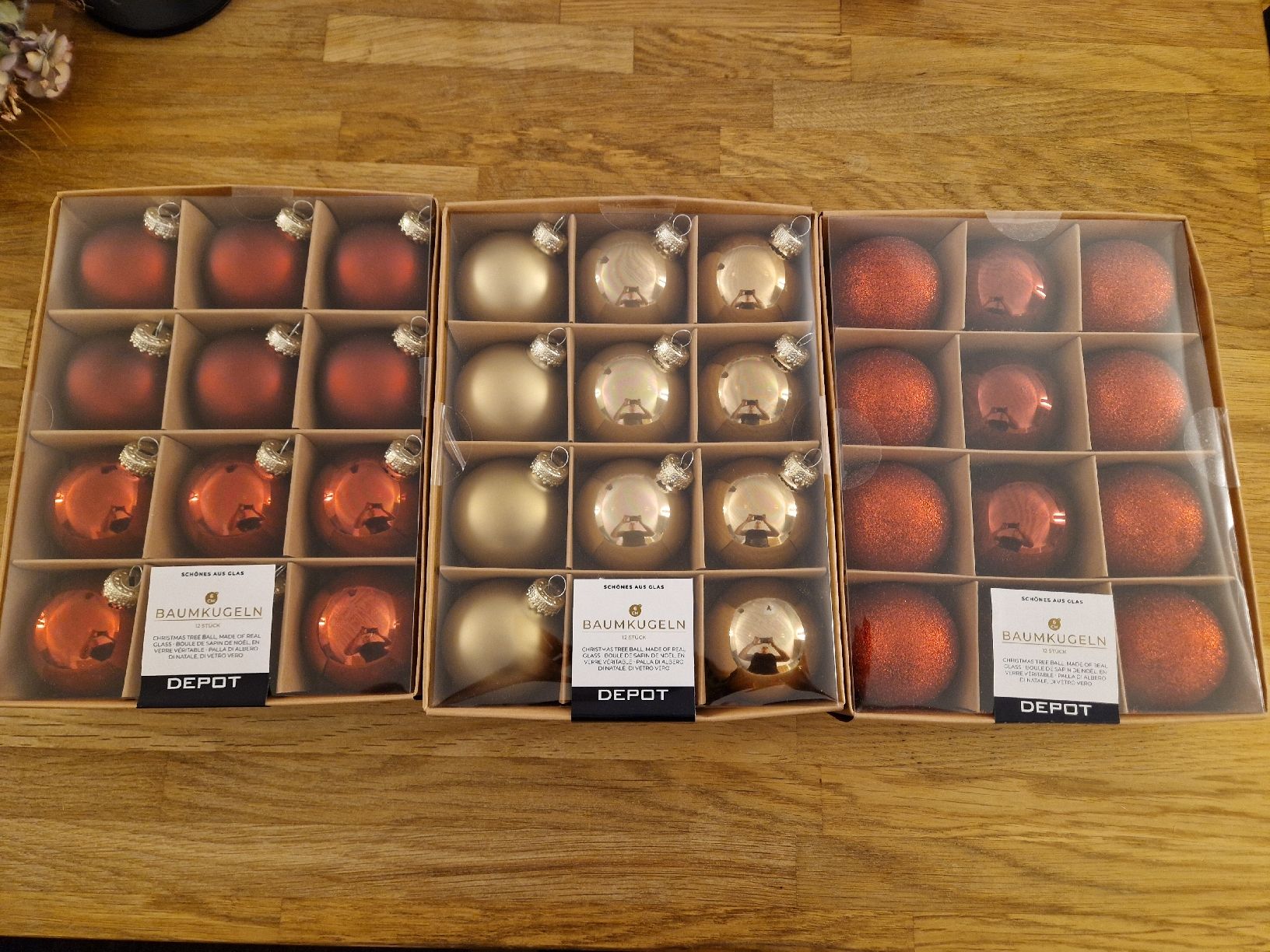 Alle Dekorationen: Weihnachtskugeln – Neu und originalverpackt aus Nürensdorf von nad_pvq6