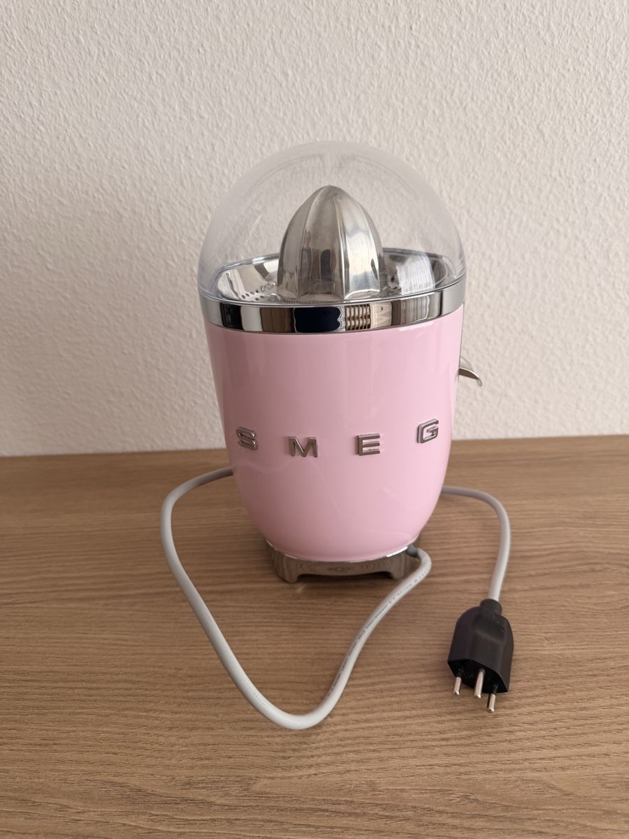 Smeg Elettrodomestici da cucina: SMEG Zitruspresse Rosa – Usato da Dübendorf venduto da MariaS.