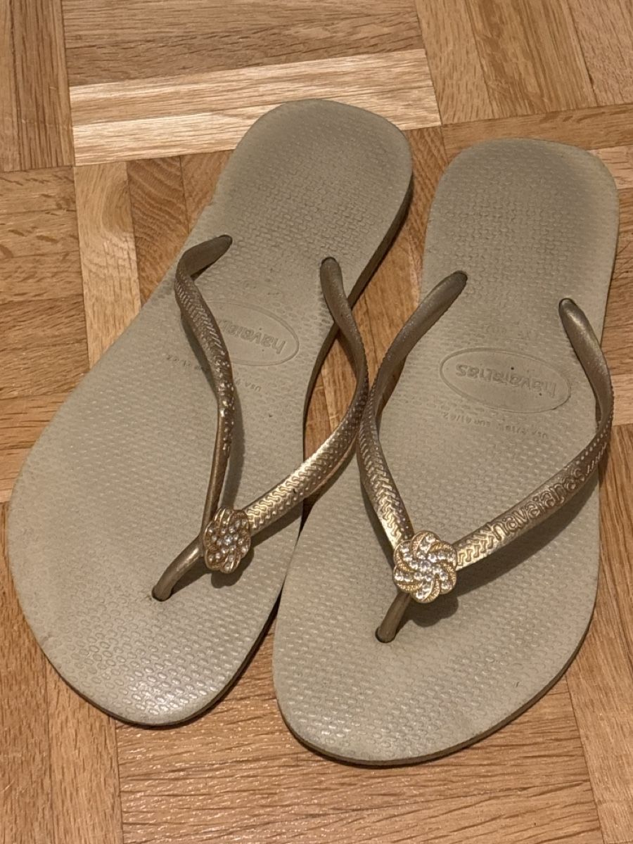 Havaianas Scarpe da donna: Havaianas beige/gold Gr. 39/40 – Usato da Solothurn venduto da con_sk82