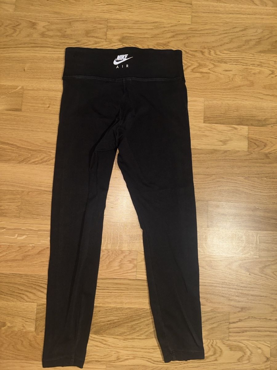 Nike Leggings: Nike Air Leggings – Usato da Dübendorf venduto da SpyridoulaT 1