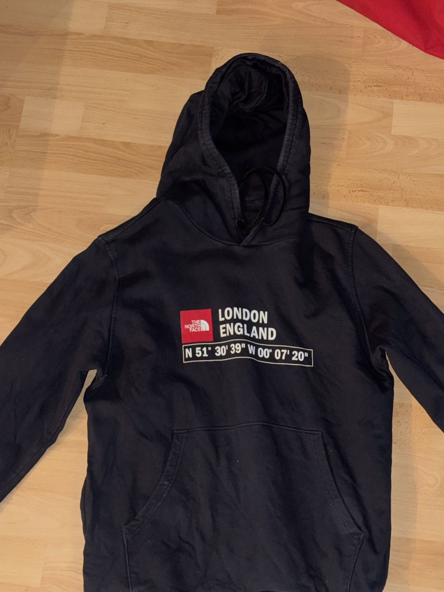 North Face Pullover & Sweatshirts: pull the north face london taille m – Gebraucht aus Echandens von all_p8s8